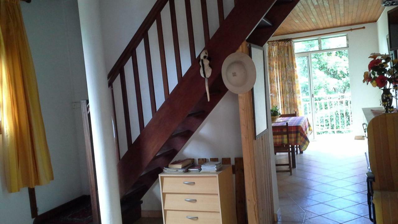 Ferienwohnung Chez Rosy Le Robert Exterior foto