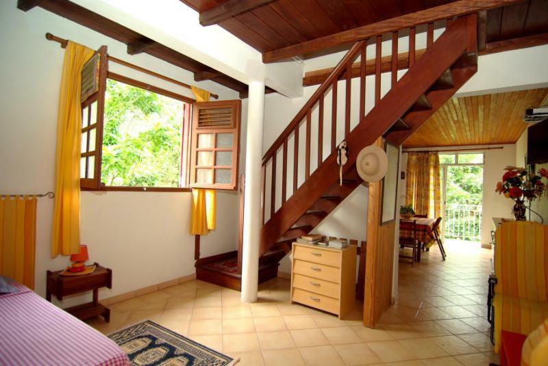 Ferienwohnung Chez Rosy Le Robert Exterior foto